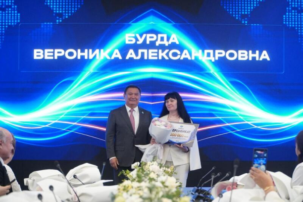 Ключи от квартир получили работники СМИ к профессиональному празднику