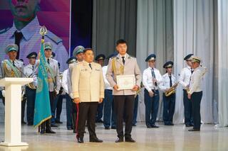 Во Дворце культуры «Кокшетау» чествовали полицейских Во Дворце культуры «Кокшетау» чествовали полицейских