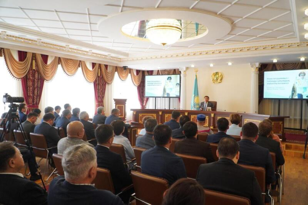 В Акмолинской области прошло заседание актива, посвященное вступлению в законную силу новой Конституции Республики Казахстан В Акмолинской области прошло заседание актива, посвященное вступлению в законную силу новой Конституции Республики Казахстан