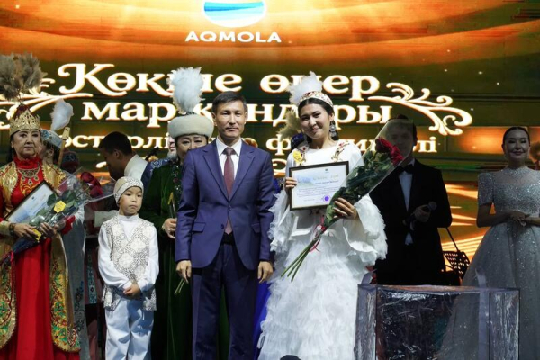 В Кокшетау отметили Национальный день домбры В Кокшетау отметили Национальный день домбры