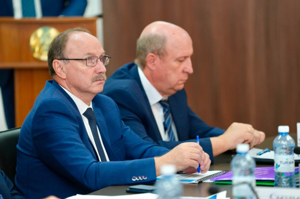 Зима без сюрпризов? В Казахстане активно ремонтируют электросети
