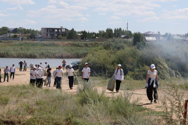 «Таза Қазақстан»: сотни волонтеров вышли на уборку пристоличных водоемов «Таза Қазақстан»: сотни волонтеров вышли на уборку пристоличных водоемов