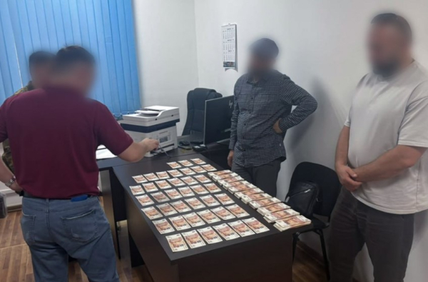 636 миллионов тенге пытались вывезти из Казахстана всего за неделю 636 миллионов тенге пытались вывезти из Казахстана всего за неделю