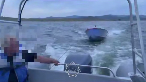 Семеро детей оказались в ловушке на Бухтарминском водохранилище Семеро детей оказались в ловушке на Бухтарминском водохранилище