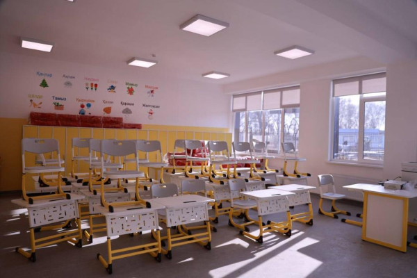 Число трехсменных школ в Казахстане сократилось в четыре раза