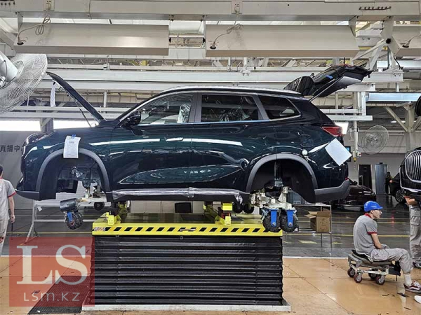 В Казахстане резко увеличилось производство легковых авто и вагонов. Инфографика В Казахстане резко увеличилось производство легковых авто и вагонов. Инфографика