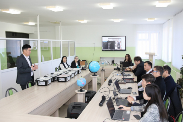 500 детей Жезказгана и Семея обучат основам робототехники
03 ноября 2022, 11:03
